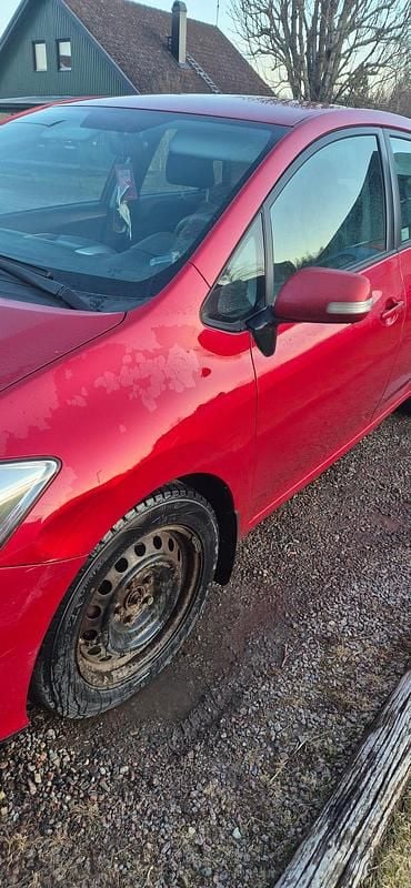 Begagnad Toyota Auris 132 HK (97 kW) 2011 Halvkombi