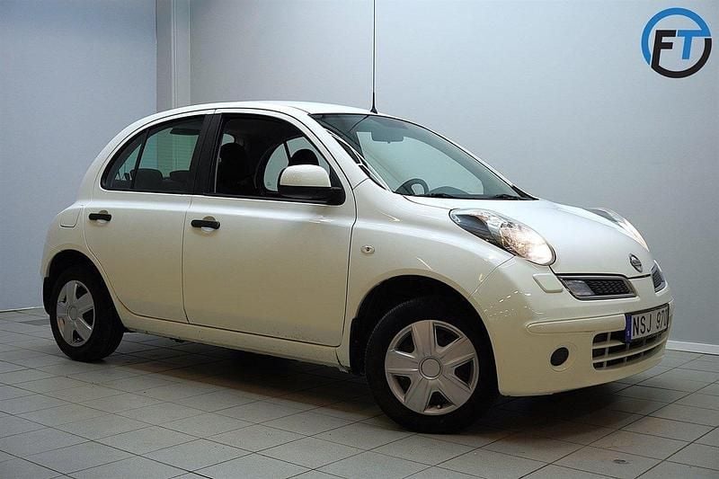Vit Begagnad 2010 Nissan Micra Halvkombi | 22 800 kr (Marknadspris) - Bild 1/4