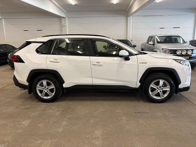 Begagnad Toyota RAV4 Hybrid Active 222 HK (163 kW) 2020 Vit SUV