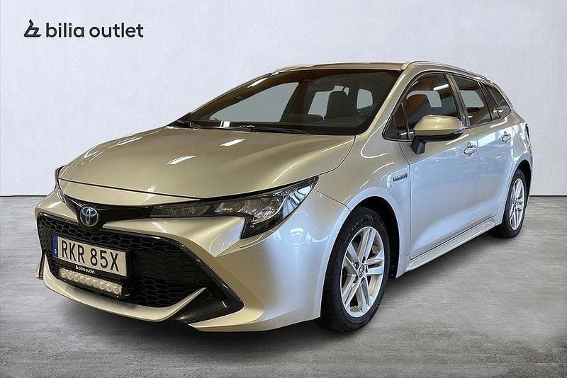 Silver Begagnad 2020 Toyota Corolla Active Kombi | 139 900 kr (Lite dyr) - Bild 1/3
