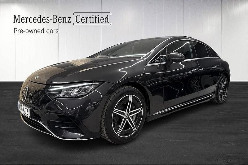 Grå Begagnad 2022 Mercedes EQE300 AMG Sedan | 539 000 kr - Bild 1/4
