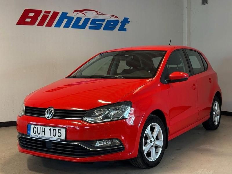 Röd Begagnad 2015 VW Polo Halvkombi | 99 900 kr (Marknadspris) - Bild 1/4