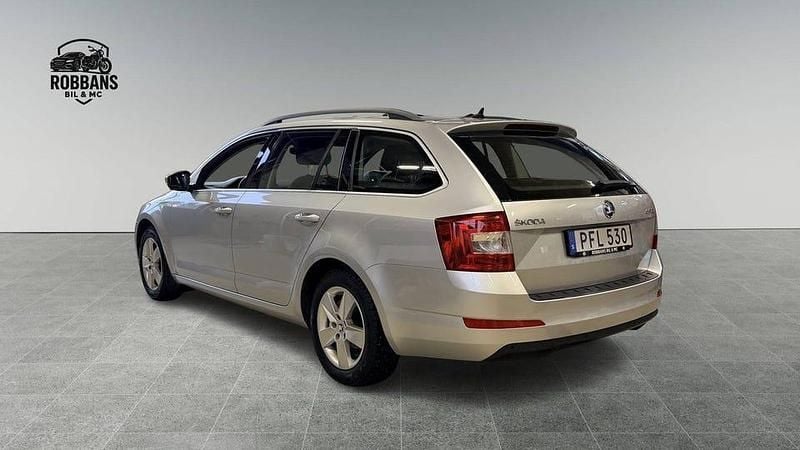 Begagnad Skoda Octavia 117 HK (86 kW) 2017 Silver Kombi