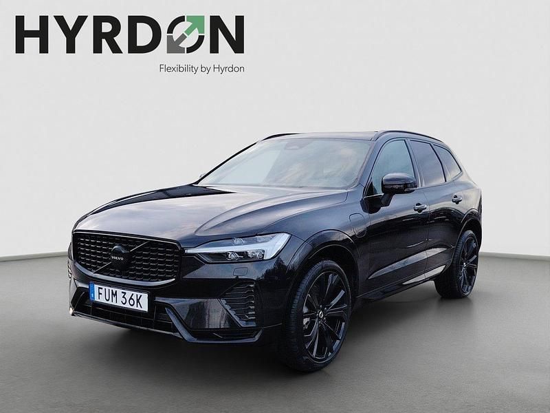 Svart Begagnad 2025 Volvo XC60 R-Design SUV | 619 000 kr (Marknadspris) - Bild 1/4