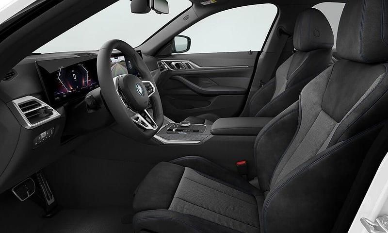 Vit Ny 2025 BMW i4 M Sport Sedan | 663 100 kr (Marknadspris) - Bild 1/1