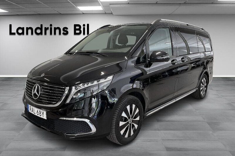 Svart (obsidiansvart metallic) Begagnad 2023 Mercedes EQV300 Edition Minibuss | 559 900 kr - Bild 1/4