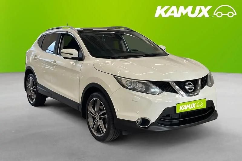Vit Begagnad 2016 Nissan Qashqai Tekna SUV | 138 900 kr (Marknadspris) - Bild 1/4