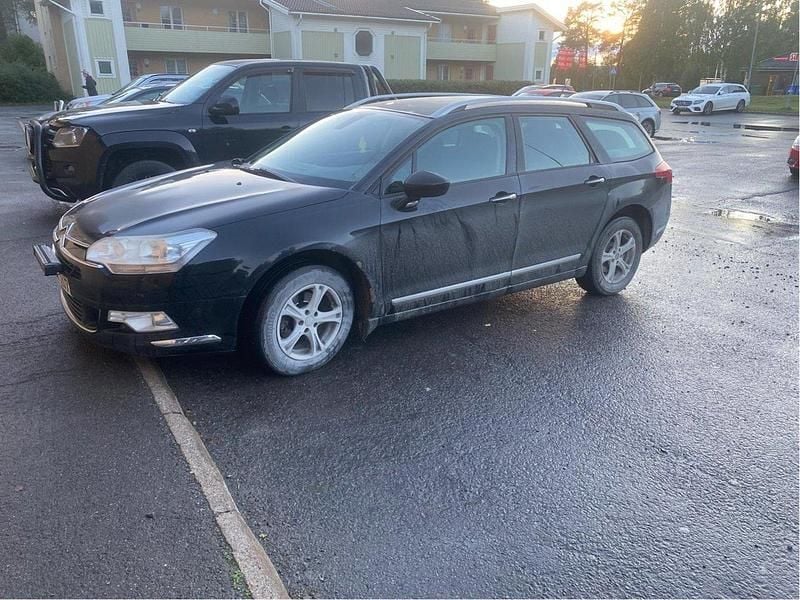 Svart Begagnad 2009 Citroën C5 Kombi | 16 000 kr (Marknadspris) - Bild 1/4