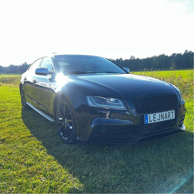 Röd Begagnad 2010 Audi S5 Sportback Halvkombi | 120 000 kr (Marknadspris) - Bild 1/4