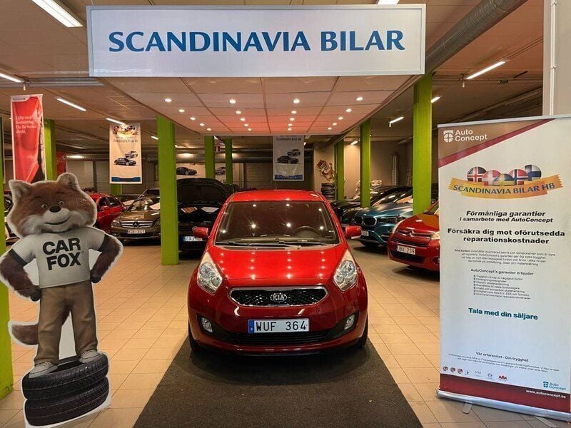 Röd Begagnad 2013 Kia Venga Halvkombi | 109 900 kr (Lite dyr) - Bild 1/4