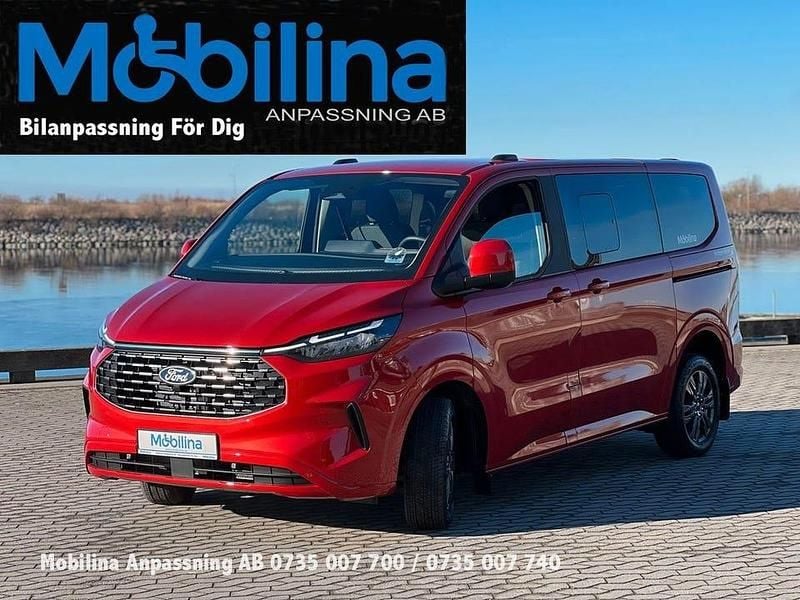 Artisan red Begagnad 2024 Ford Tourneo Kombi | 610 000 kr (Dyr) - Bild 1/4