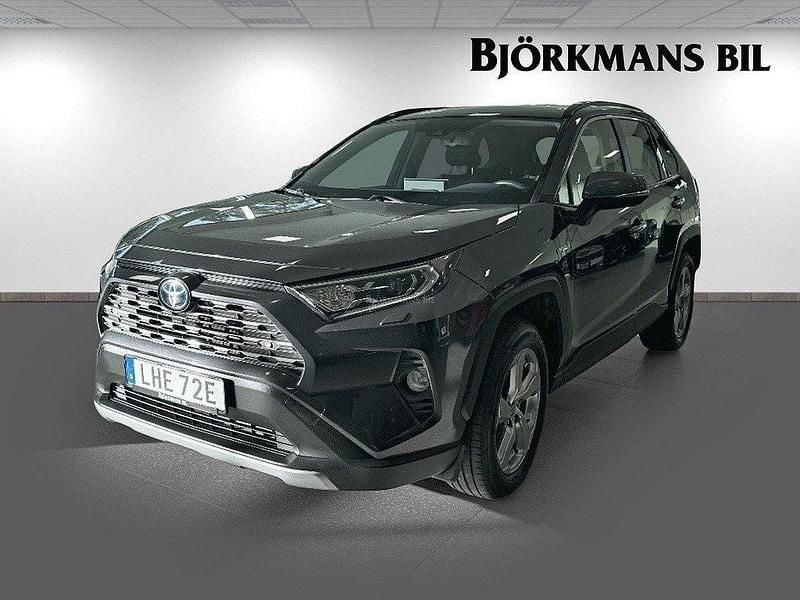 Mörkgrå Begagnad 2020 Toyota RAV4 Hybrid Executive SUV | 339 900 kr (Lite dyr) - Bild 1/4