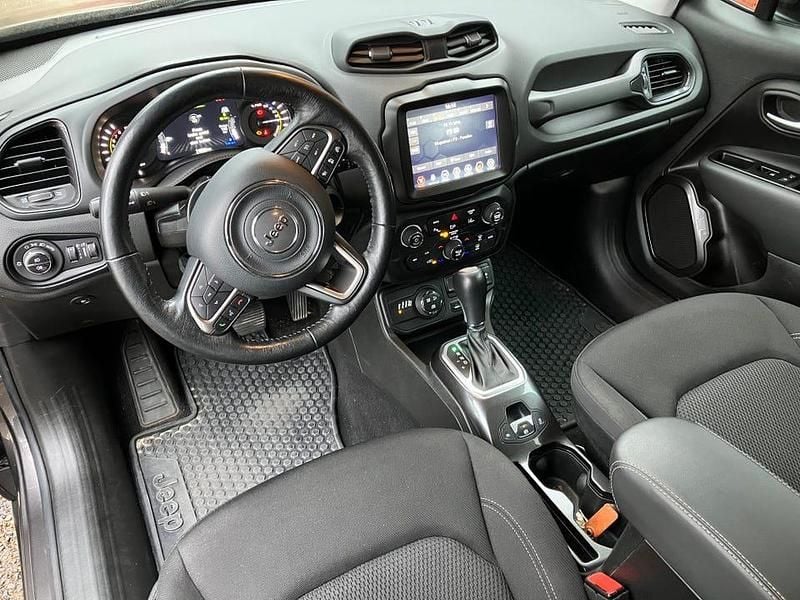 Begagnad Jeep Renegade Limited 190 HK (139 kW) 2020 SUV