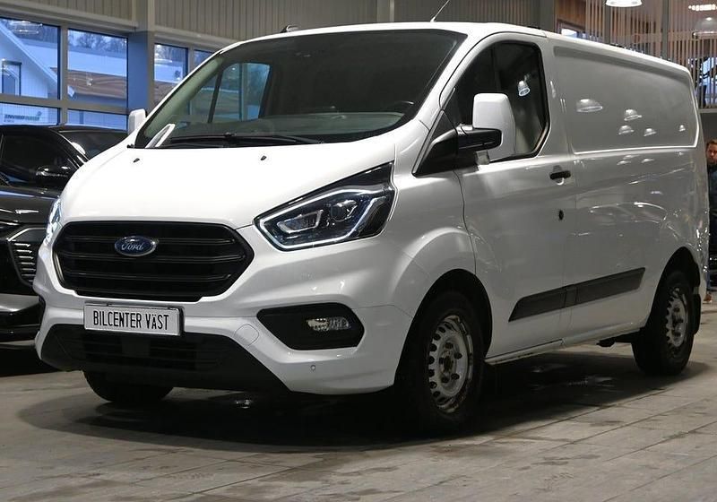 Begagnad Ford Transit Custom 131 HK (96 kW) 2021 Frozen white