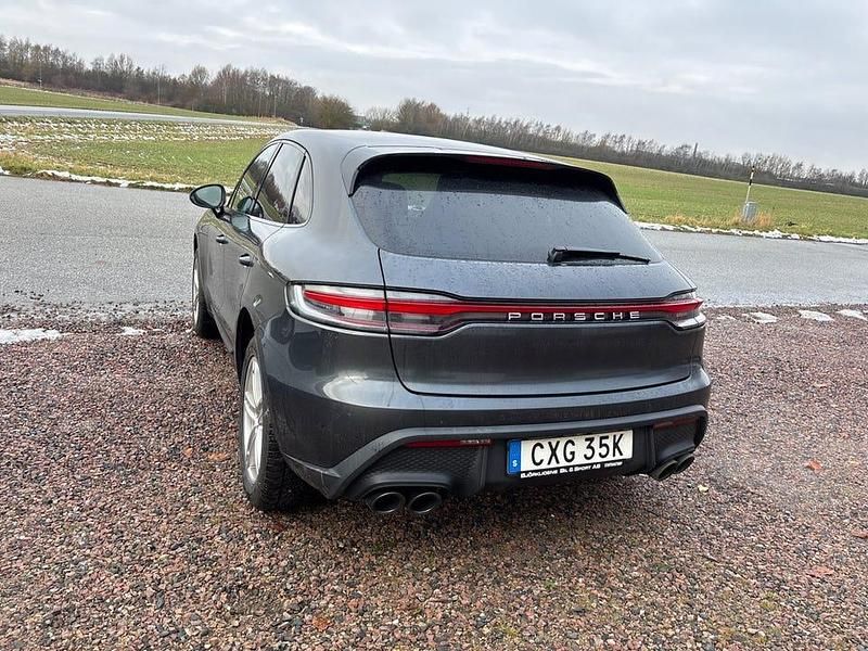 Begagnad Porsche Macan 265 HK (194 kW) 2022 Grå SUV