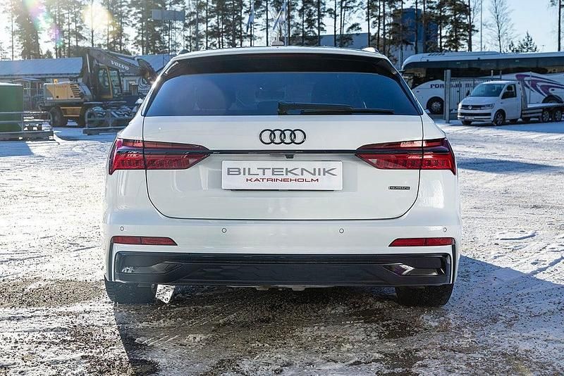 Begagnad Audi A6 S-Line 367 HK (269 kW) 2024 Vit Kombi