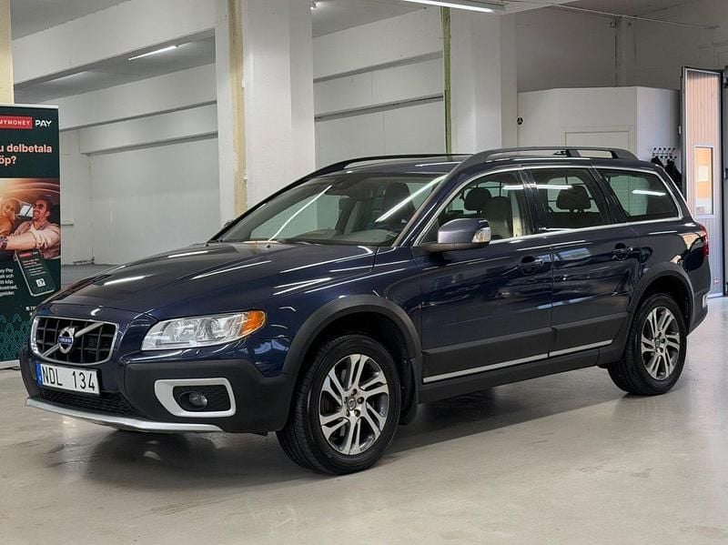 Blå Begagnad 2012 Volvo XC70 Momentum SUV | 139 900 kr (Marknadspris) - Bild 1/4