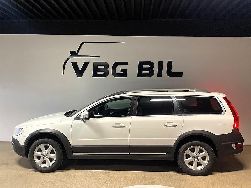 Begagnad Volvo XC70 181 HK (133 kW) 2014 Vit Kombi