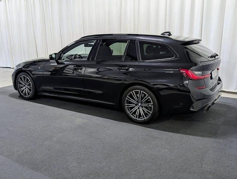 Begagnad BMW 320 M Sport 190 HK (139 kW) 2019 Svart Kombi
