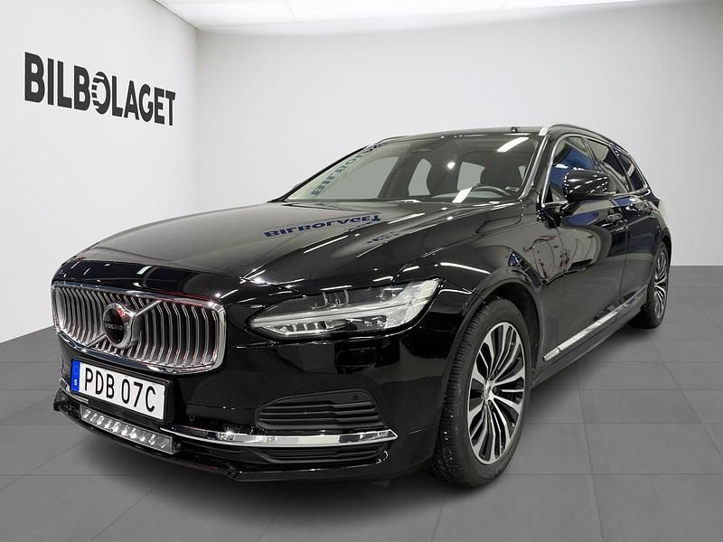 Begagnad Volvo V90 Core 349 HK (256 kW) 2023 Svart Kombi