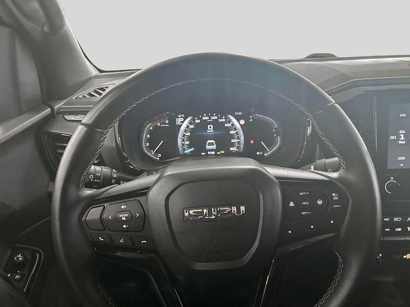 Begagnad Isuzu D-Max 163 HK (119 kW) 2024 Grå Pickup