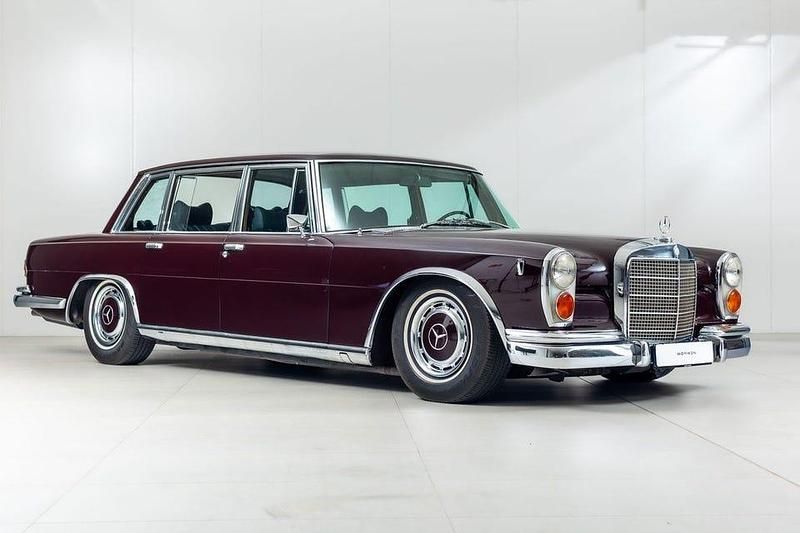 Mörkröd Begagnad 1970 Mercedes 600 Sedan | 1 850 000 kr - Bild 1/4