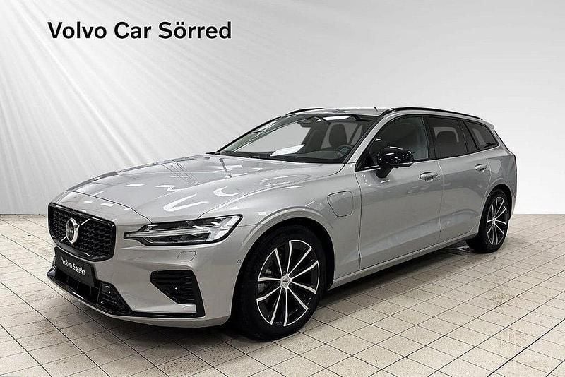 Silver Begagnad 2024 Volvo V60 Plus Kombi | 479 900 kr (Marknadspris) - Bild 1/2