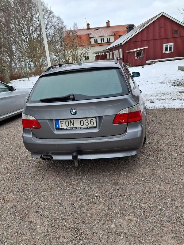 Begagnad BMW 523 190 HK (139 kW) 2007 Kombi