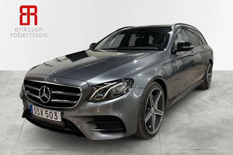 Grå Begagnad 2018 Mercedes E220 AMG Kombi | 359 900 kr (Marknadspris) - Bild 1/4
