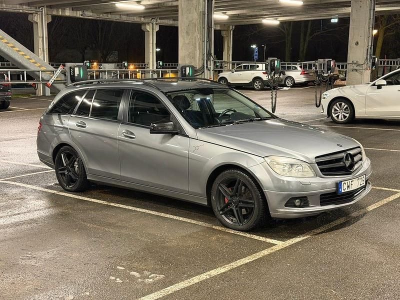 Begagnad 2010 Mercedes C180 Kombi | 48 000 kr (Bra pris) - Bild 1/4