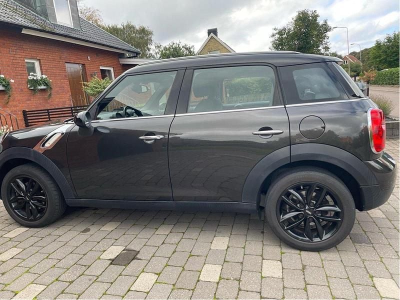 Grå Begagnad 2015 Mini Cooper Countryman SUV | 119 000 kr - Bild 1/4