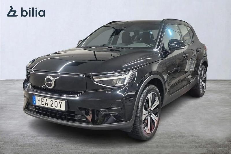 Begagnad Volvo XC40 Core 185 kW (252 HK) 2022 Svart SUV
