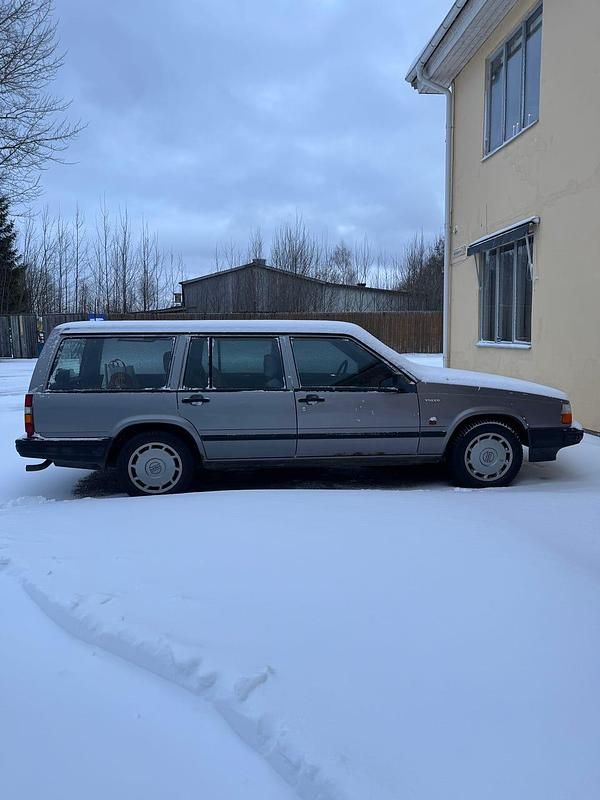 Begagnad 1990 Volvo 745 Kombi | 30 000 kr - Bild 1/1