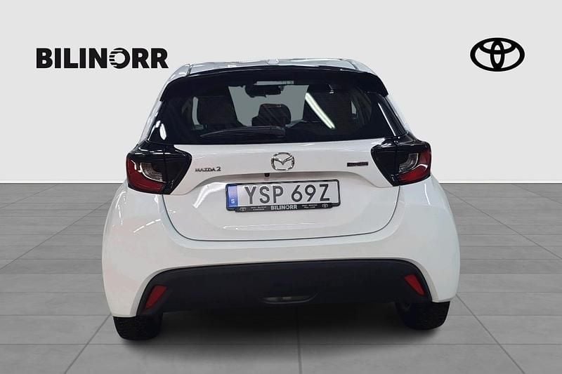 Begagnad Mazda 2 117 HK (86 kW) 2024 Vit Halvkombi