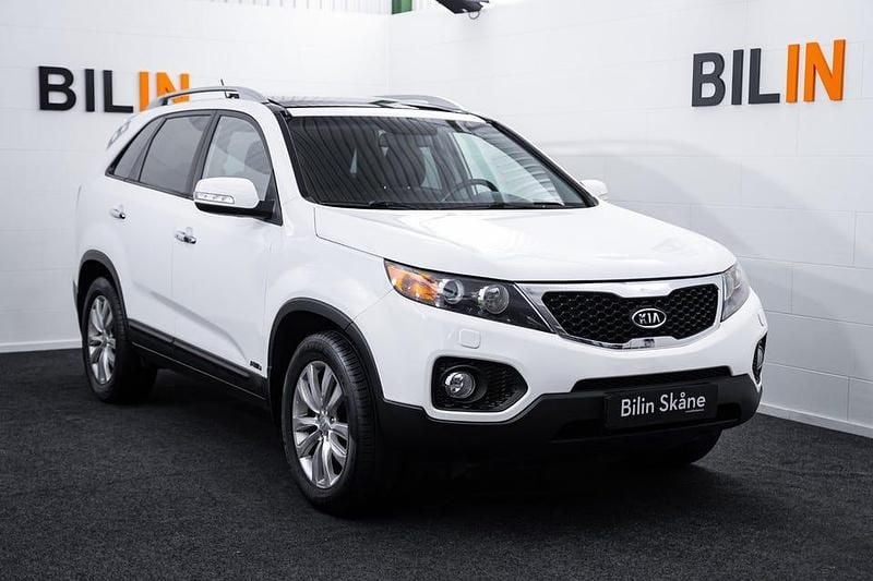 Vit Begagnad 2011 Kia Sorento EX SUV | 99 900 kr (Marknadspris) - Bild 1/4