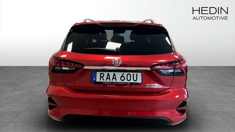 Begagnad MG MG5 EV Luxury 130 kW (177 HK) 2022 Röd (red) Kombi