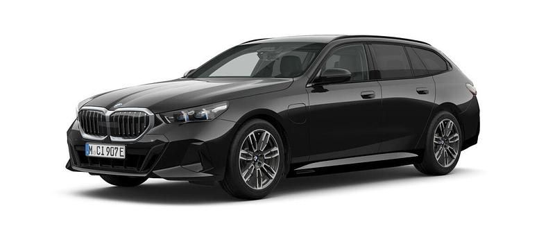 Ny 2025 BMW 530e Shadowline Kombi | 724 400 kr (Marknadspris) - Bild 1/4