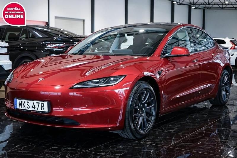 Röd Begagnad 2024 Tesla Model 3 Long Range AWD Sedan | 499 500 kr - Bild 1/3