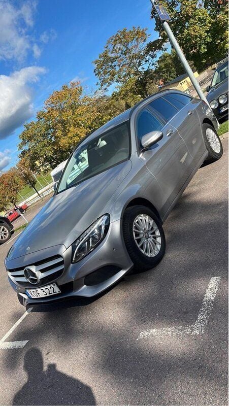 Silver Begagnad 2015 Mercedes C220 Kombi | 145 000 kr (Marknadspris) - Bild 1/4