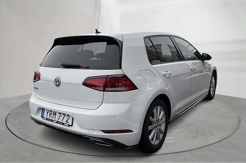 Begagnad VW Golf VII GT 150 HK (110 kW) 2019 Vit