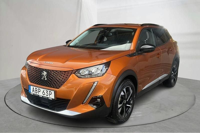 Orange Begagnad 2022 Peugeot e-2008 Allure SUV | 194 900 kr - Bild 1/4