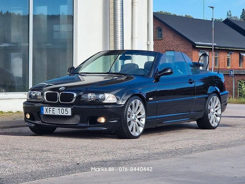 Svart Begagnad 2002 BMW 330 Cabriolet M Sport Cab | 109 900 kr (Marknadspris) - Bild 1/4