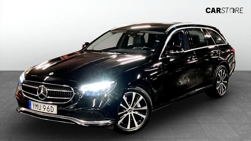 Svart Begagnad 2023 Mercedes E300 Avantgarde Kombi | 324 900 kr - Bild 1/4