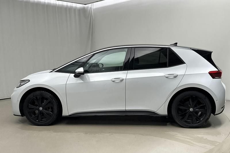 Begagnad VW ID.3 Edition 239 kW (326 HK) 2024 Vit Halvkombi