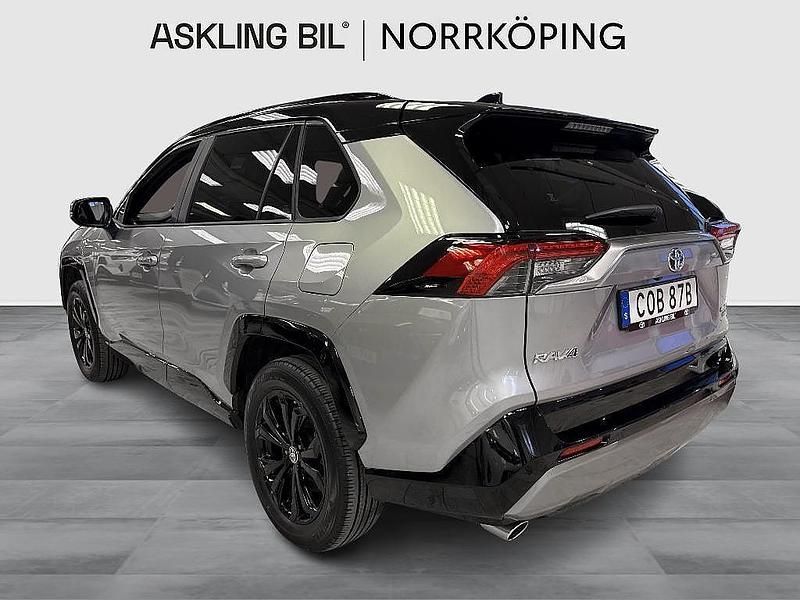 Begagnad Toyota RAV4 Hybrid Style 222 HK (163 kW) 2024 Grå SUV