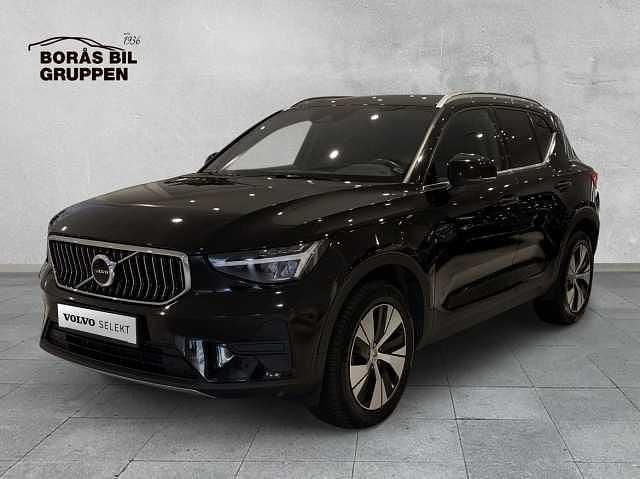 Svart Begagnad 2023 Volvo XC40 Core SUV | 329 000 kr (Marknadspris) - Bild 1/4
