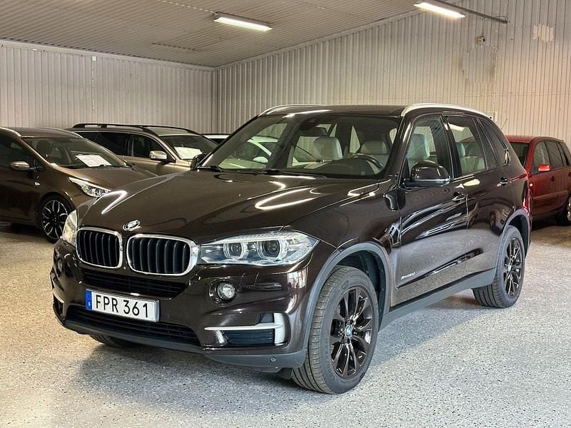 Brun Begagnad 2015 BMW X5 M Sport SUV | 264 900 kr (Superpris) - Bild 1/4