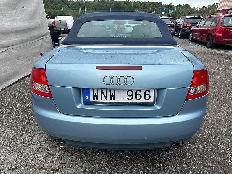Begagnad Audi A4 Cabriolet S-Line 163 HK (119 kW) 2005 Ljusblå Cab