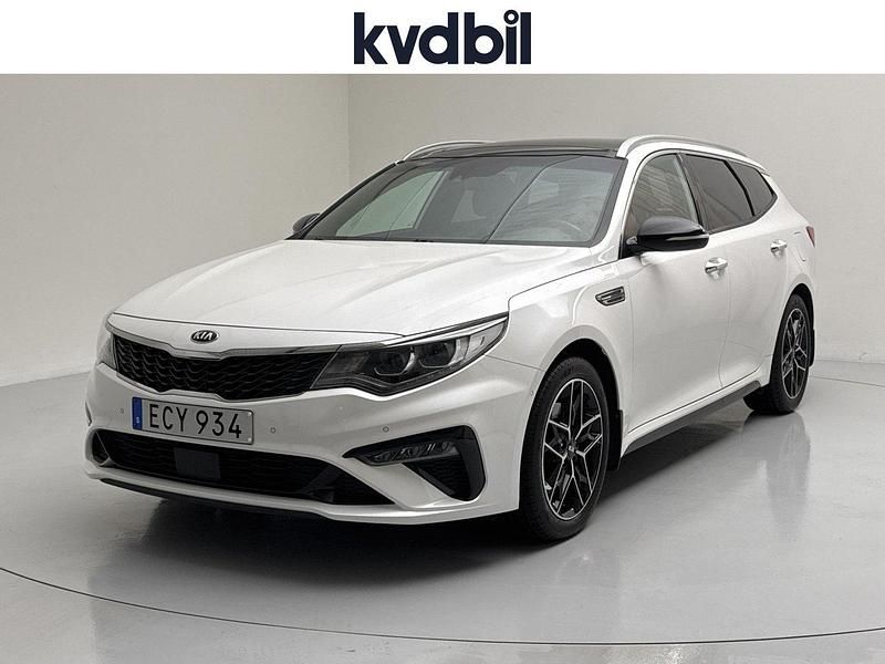 Vit (vit metallic) Begagnad 2019 Kia Optima GT-Line Kombi | 204 800 kr (Marknadspris) - Bild 1/3