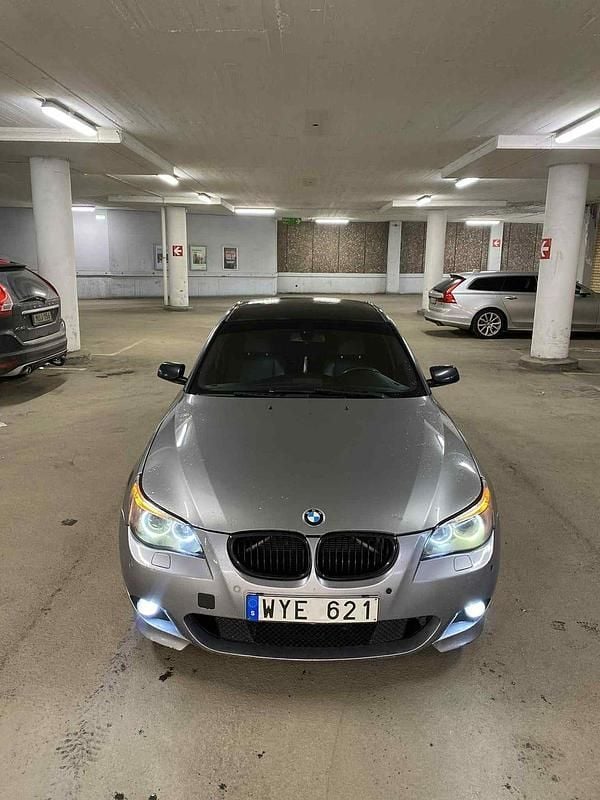 Begagnad BMW 525 218 HK (160 kW) 2005 Sedan